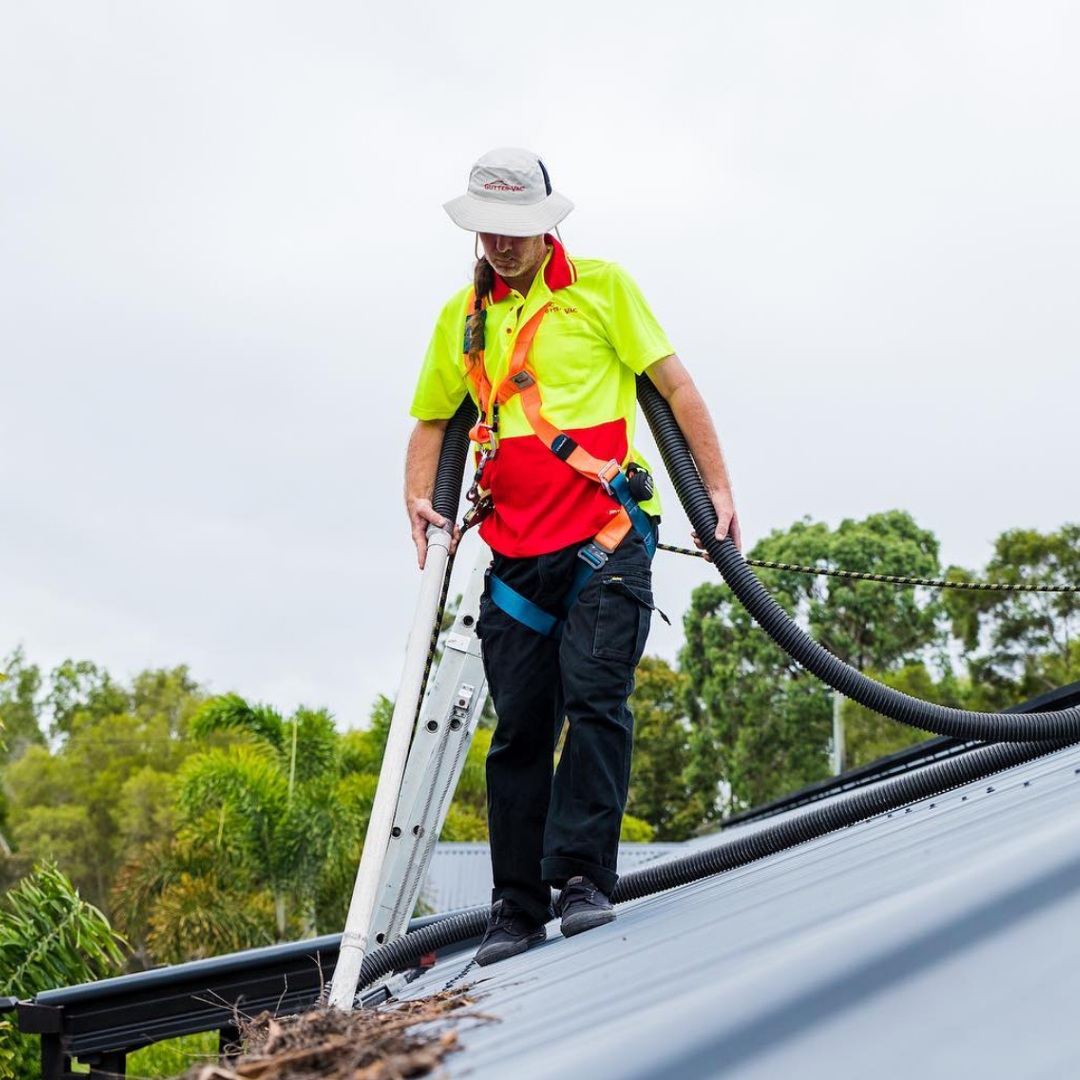 How Professionals Ensure Safety While Cleaning Gutters